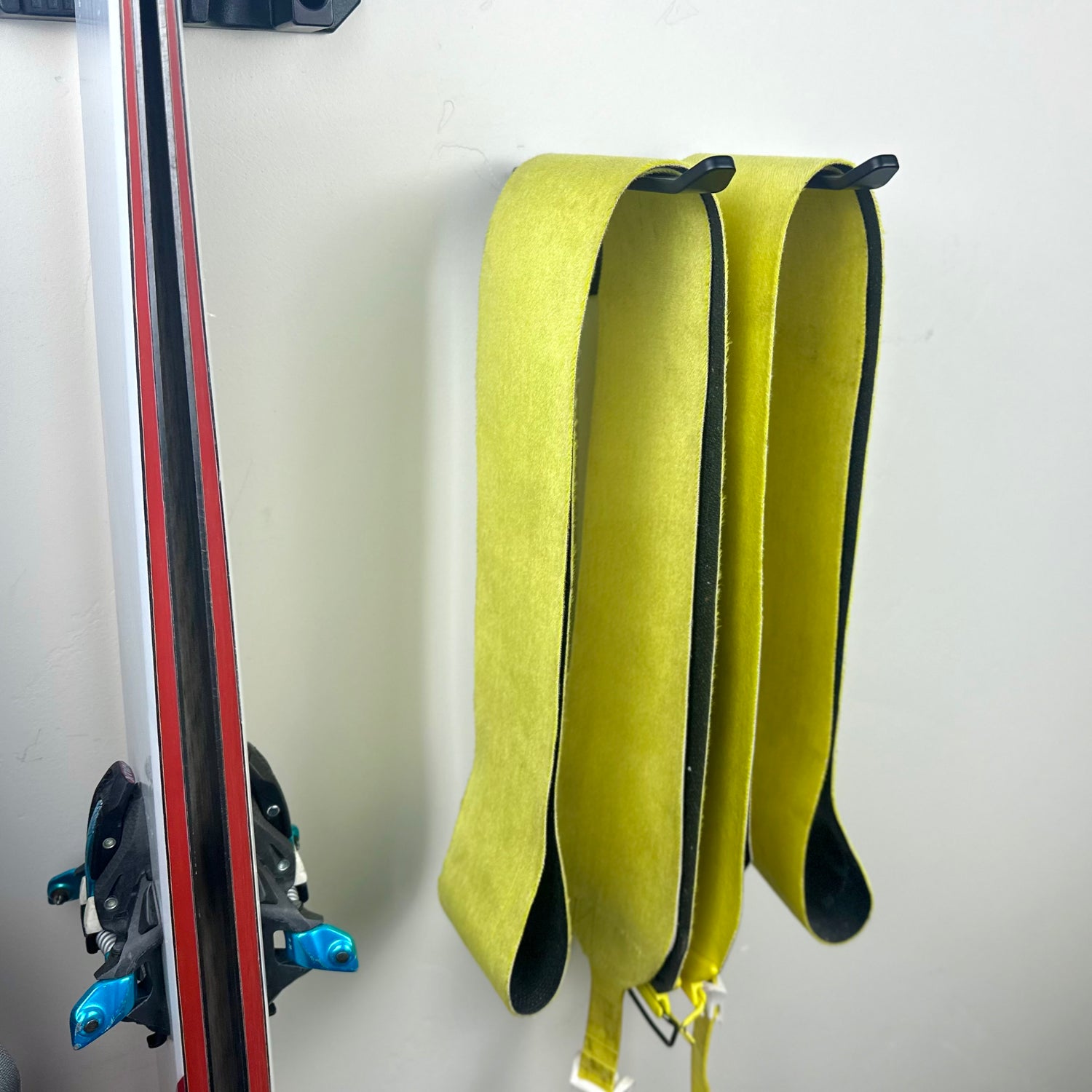 CLIMBING SKIN RACK