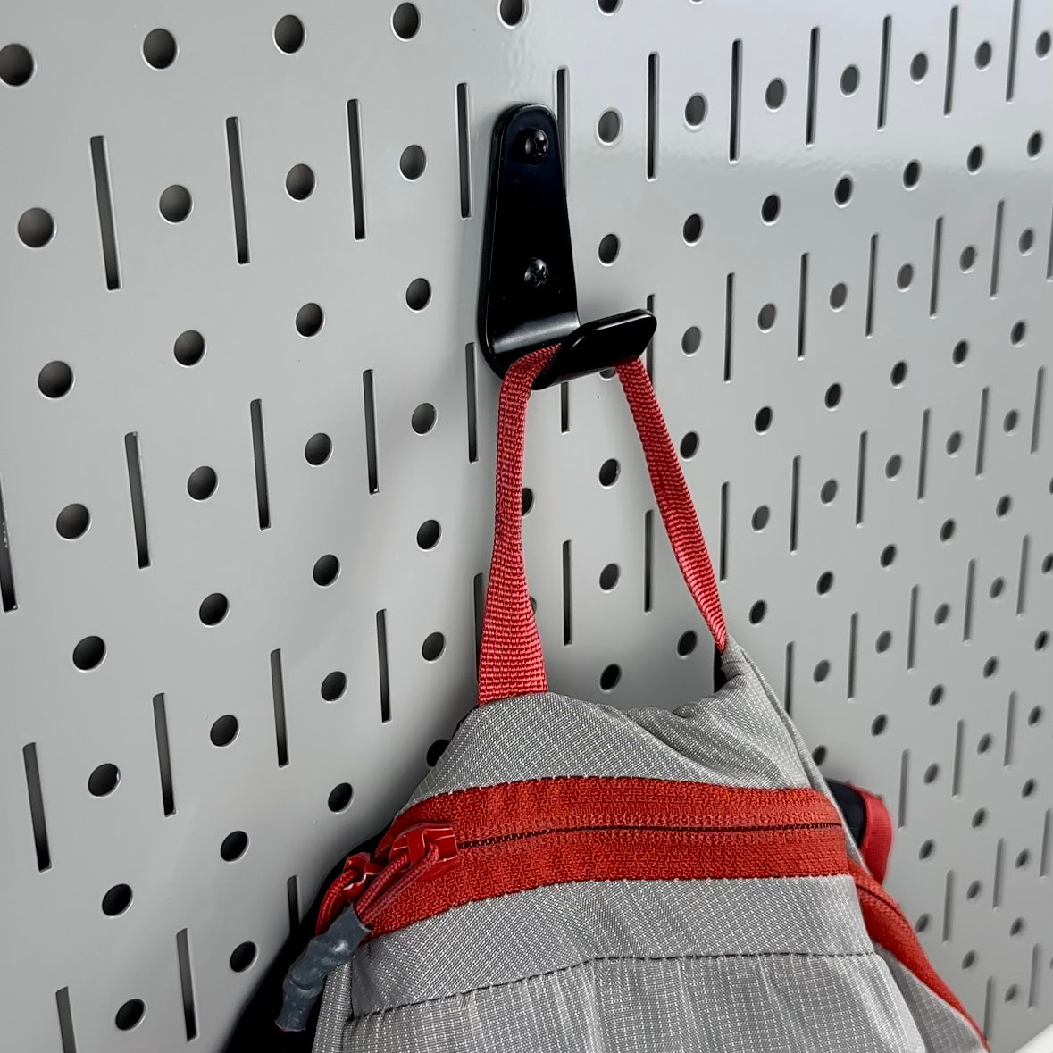 PEGBOARD SCREW ADAPTER (10 PACK)